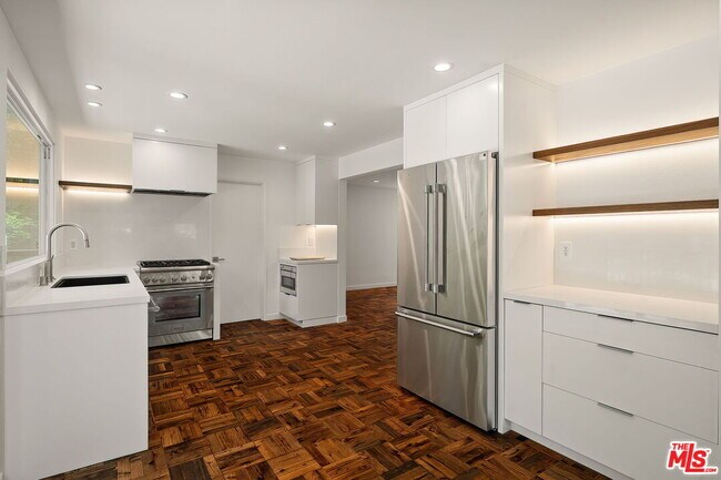Building Photo - 10311 Clusterberry Ct
