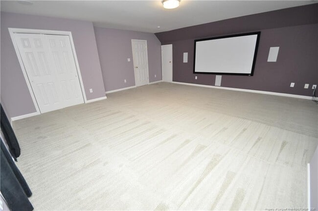 Building Photo - 2105 Roland Glen Rd