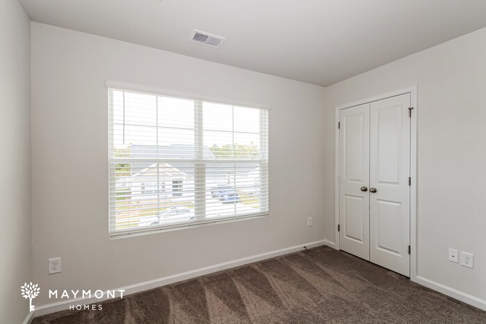 Building Photo - 144 Dorian Lp