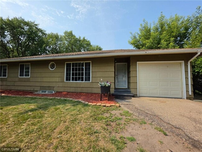 Building Photo - 1306 Woodhill Rd