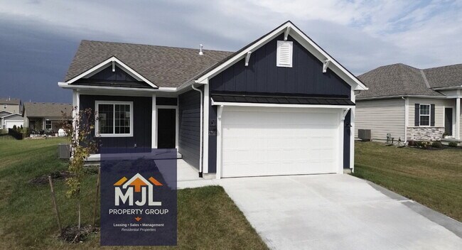 Building Photo - 27010 E Dogwood Ln