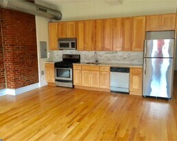 Building Photo - 1508 Green St