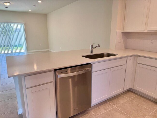 Building Photo - 3059 Emerald Acrs Ln