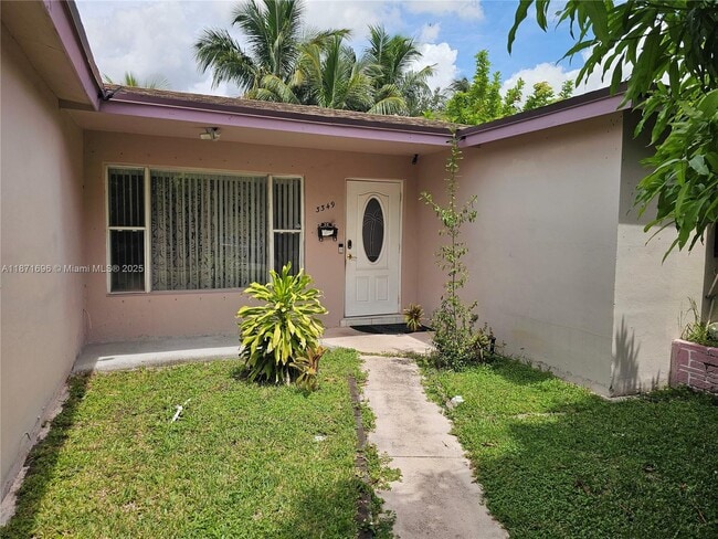 Primary Photo - 3349 NW 32nd St