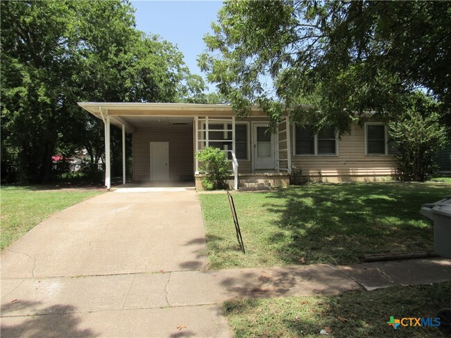 Building Photo - 1701 Elkins Ave