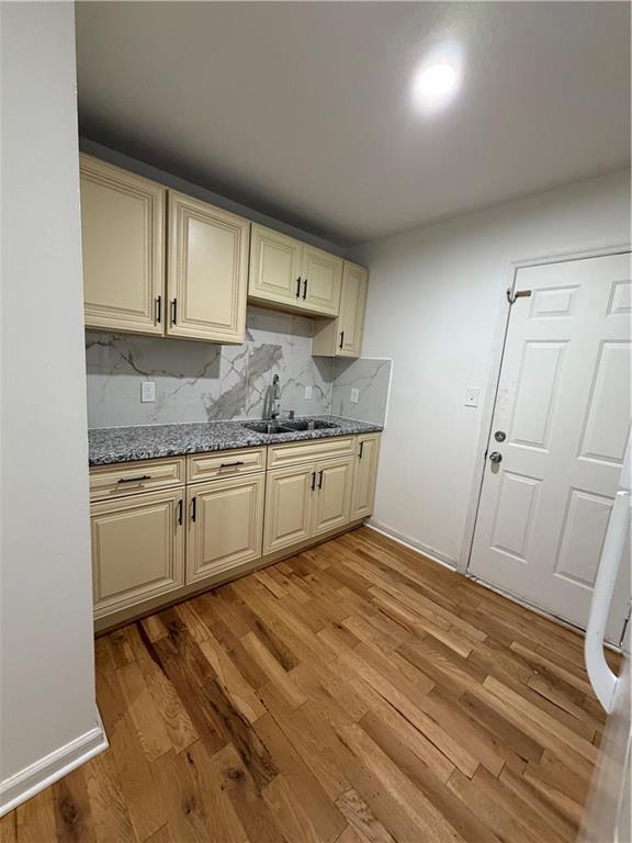 Building Photo - 5851 Lone Oak Dr SW