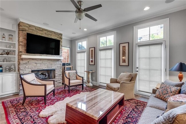 Building Photo - 345 Glen Iris Dr NE