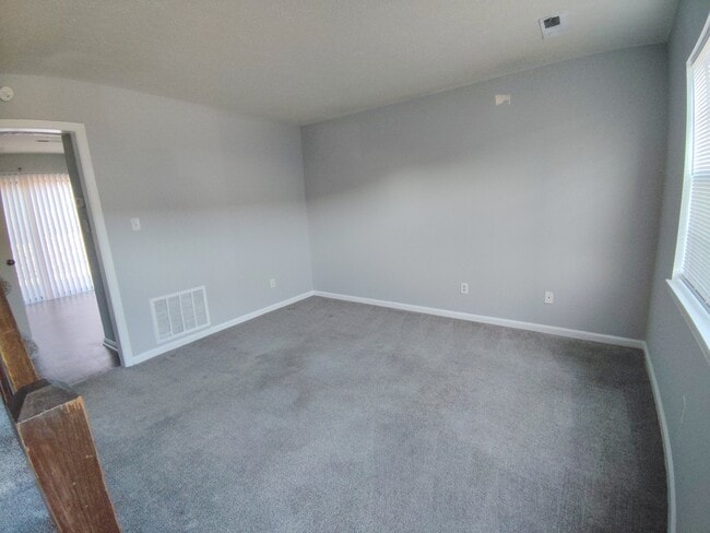 Building Photo - 9 Fonda Dr