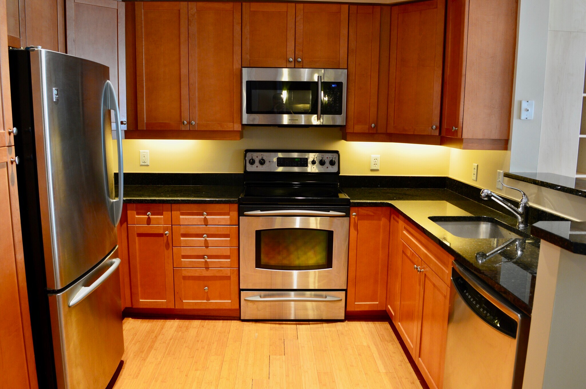 Building Photo - 1111 11th St NW