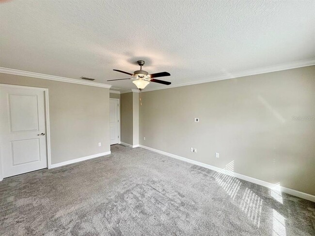 Building Photo - 1695 Ludington Ave