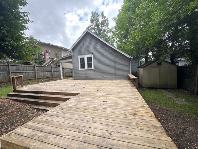 Building Photo - Renovated 3BR/2BA Home in Cleveland Park – Minutes to Downtown Nashville!