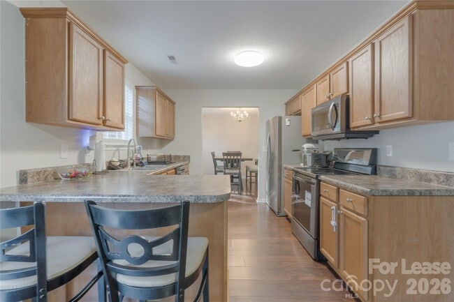 Building Photo - 223 Stockbridge Dr