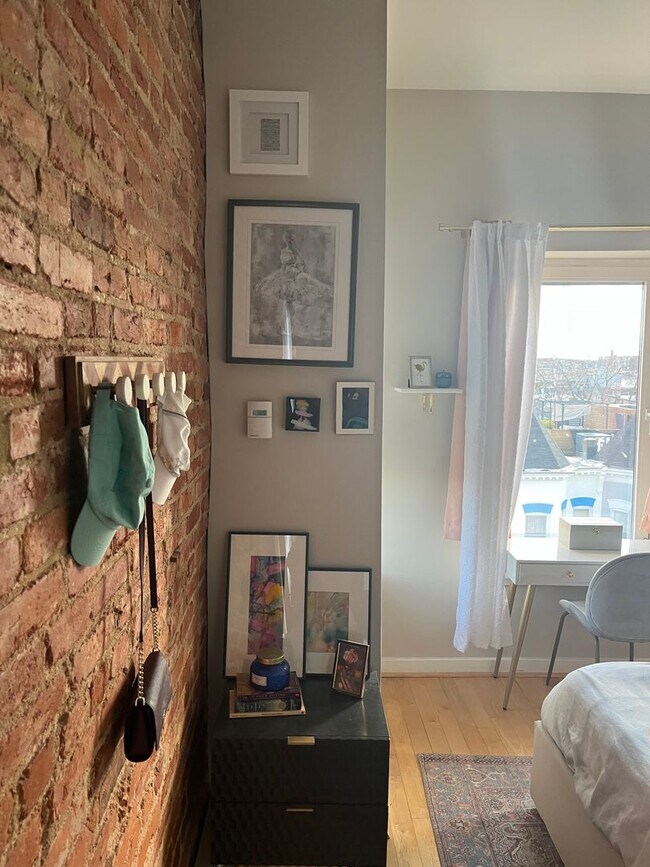 Building Photo - Bright 1BR in Bloomingdale – $1,800/mo | P...