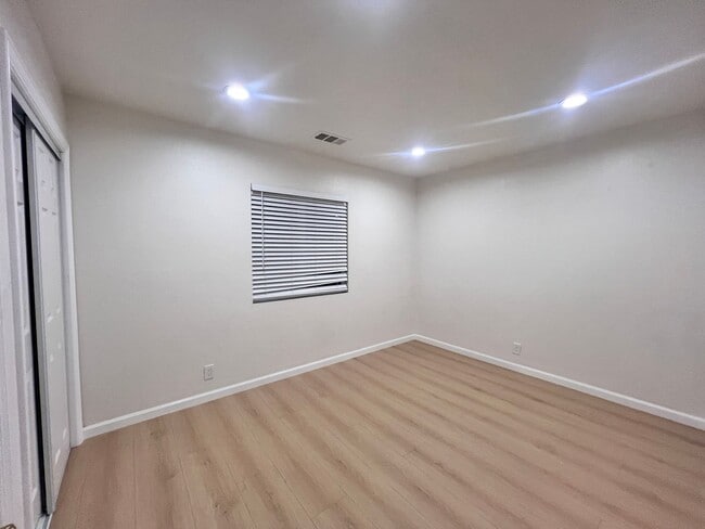 Building Photo - 1340 Homestead Rd