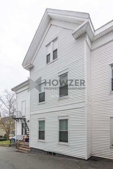 Building Photo - 109 Green St