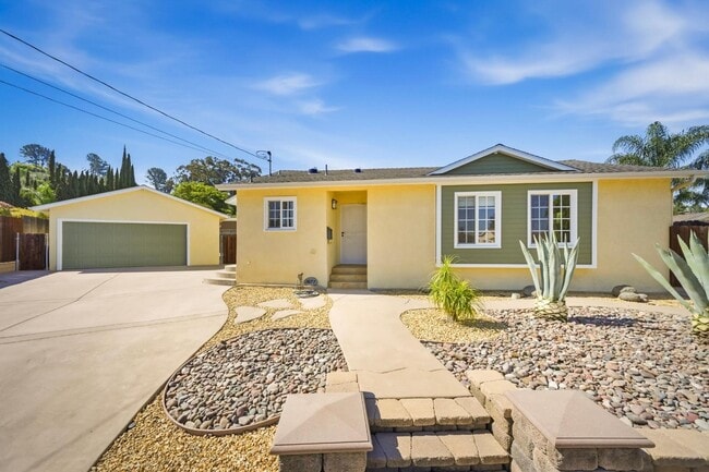 Building Photo - 1677 Sandos St