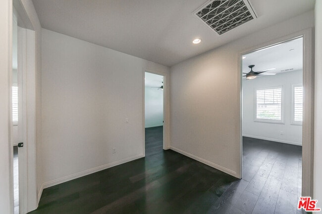 Building Photo - 22379 Driftwood Ct