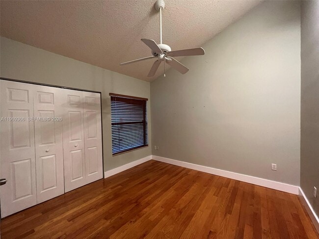 Building Photo - 7512 SW 95th Pl