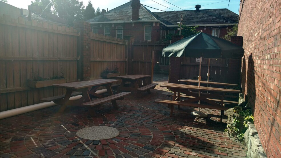 picnic area - 216 Putnam St