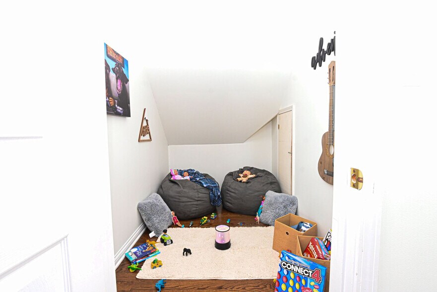 Building Photo - 1645 Burks Branch Rd