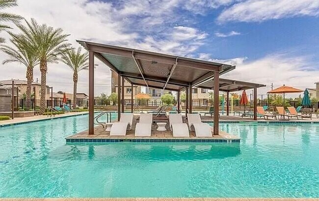 Building Photo - 1714 W Jeanine Dr