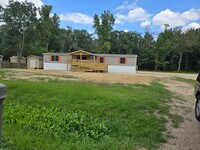 Building Photo - 35288 Curtis Dr