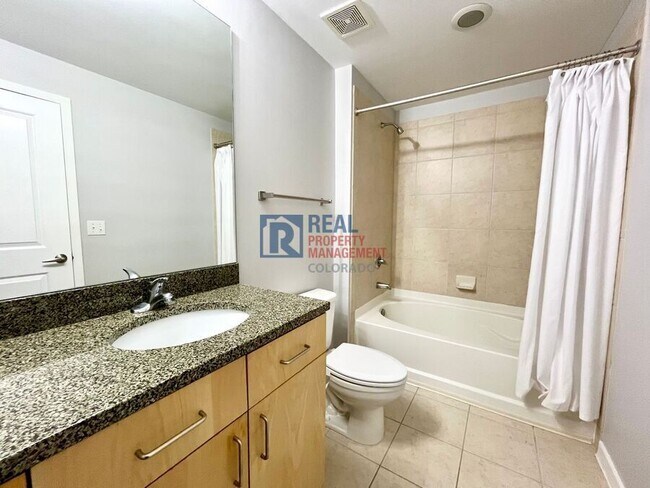 Building Photo - 1700 Bassett St