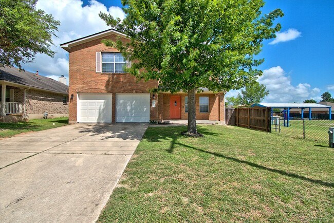 Building Photo - Well Maintained 4 Bed House in Kyle