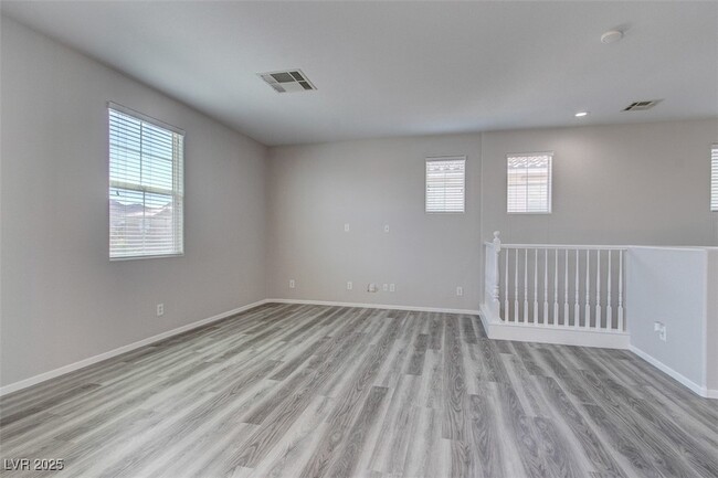 Building Photo - 23 Hudson Canyon St