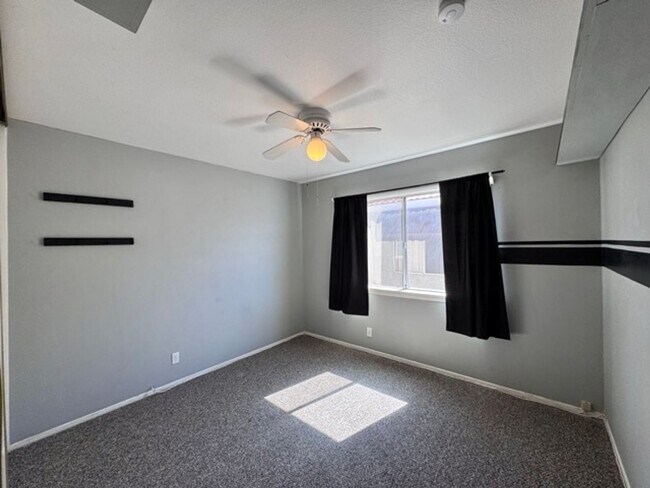 Building Photo - Spacious 5 Bedroom Home in Menifee Lakes with a 3 Car Garage for Lease!