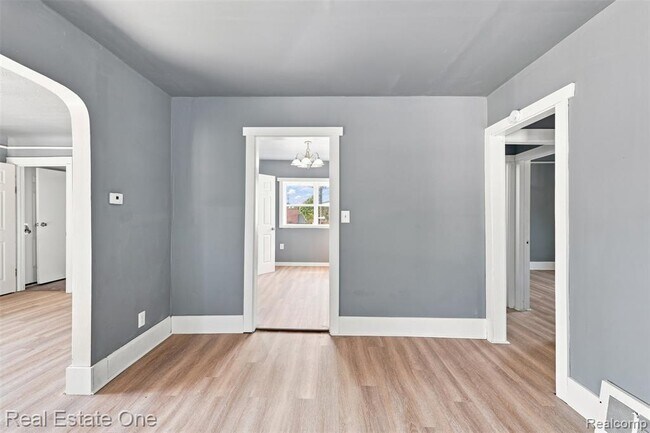 Building Photo - 15401 Littlefield St