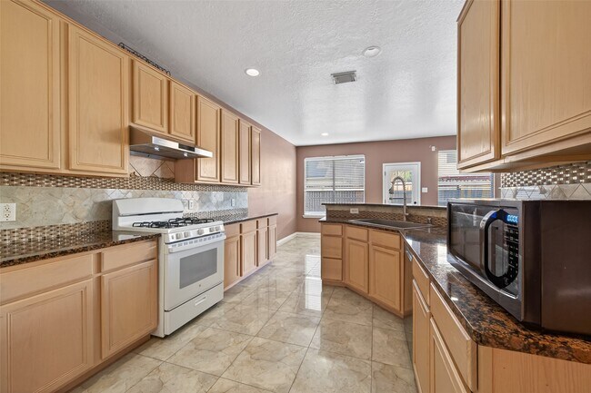 Building Photo - 18818 Flagstone Creek Rd