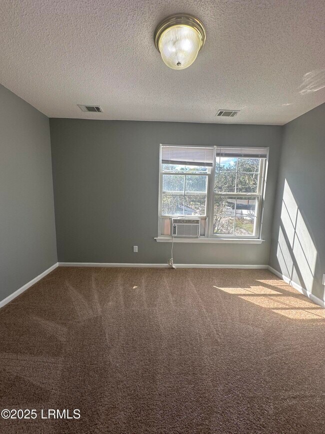 Building Photo - 2210 Waddell Rd