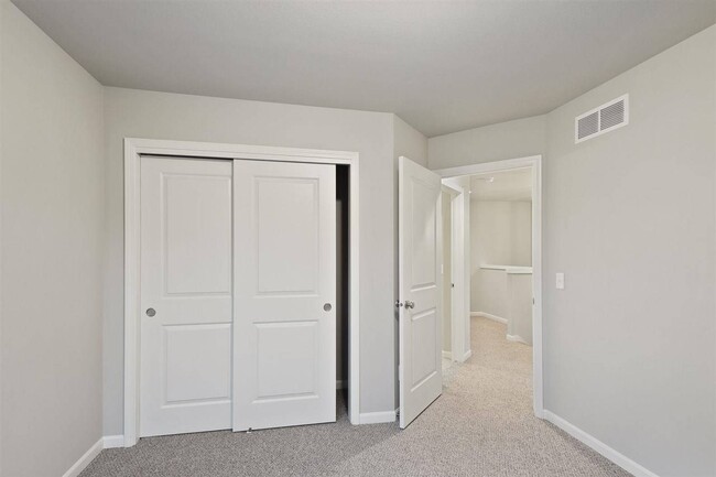 Building Photo - 5834 Lien Rd