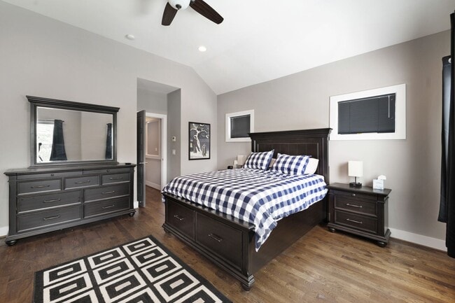 Building Photo - Charming FURNISHED East Nashville Home-181...