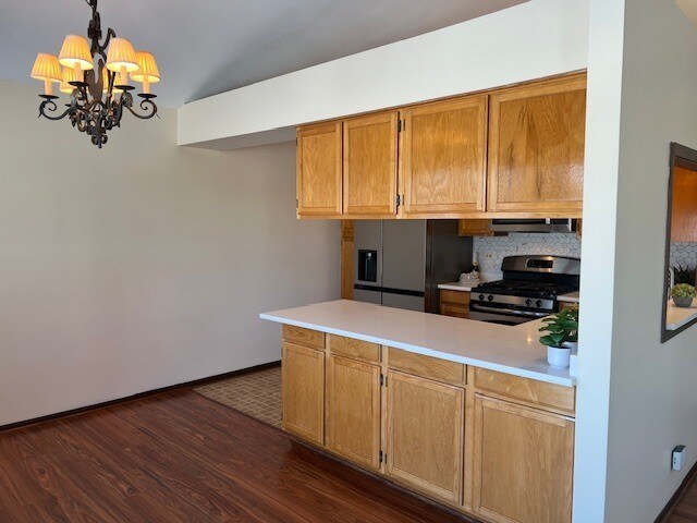 Building Photo - 1796 Vermont Dr