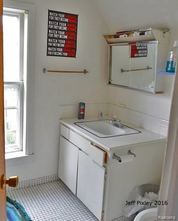 Building Photo - 921 Mary St