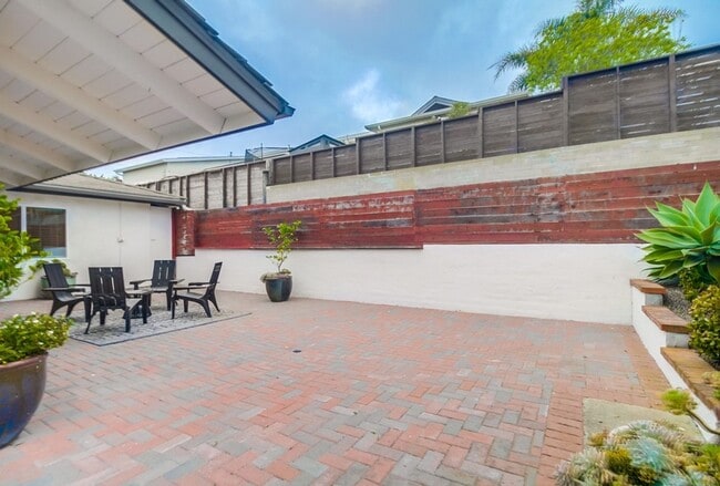 Building Photo - Beautiful house in heart of Point Loma