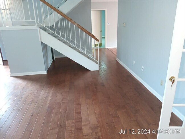 Building Photo - 10700 Hard Rock Rd