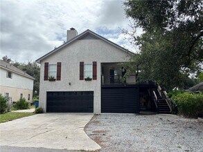 Building Photo - 318 Sand Castle Ln