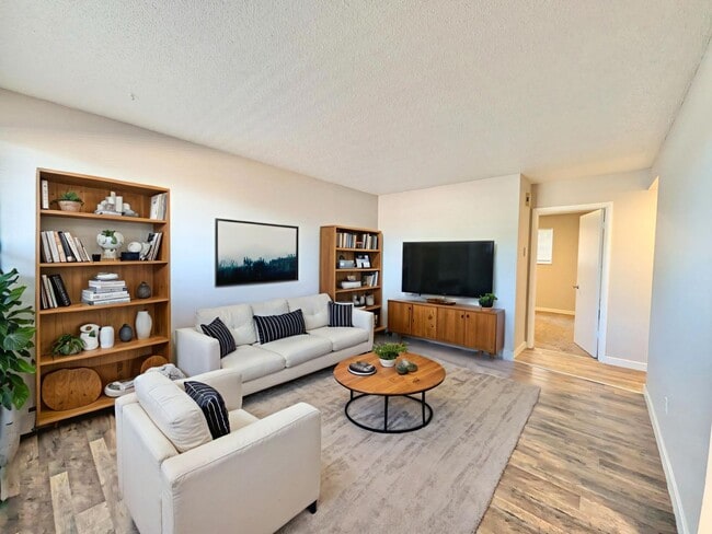 Interior Photo - Landmark Apartments