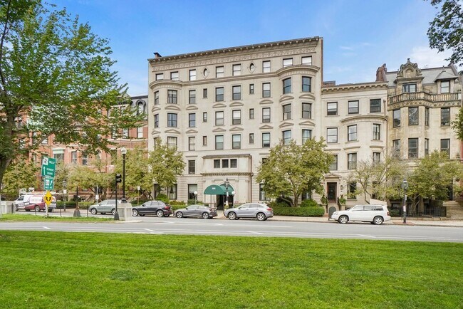 Building Photo - 333 Commonwealth Ave