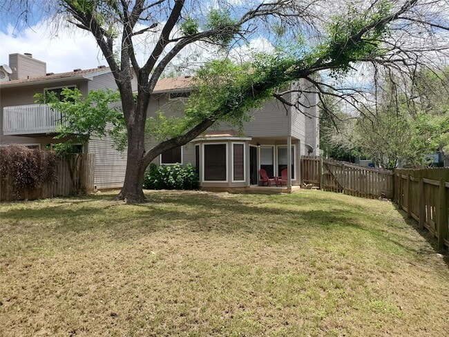 Building Photo - 9008 Sanger Dr