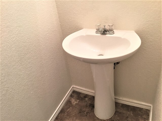 Building Photo - 8613 Corral Cir