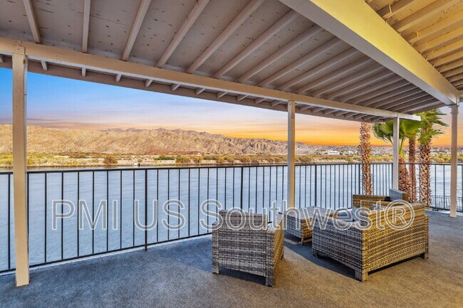 Building Photo - 437 Riverfront Dr