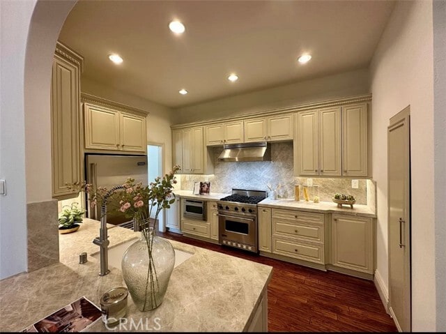 Building Photo - 515 N Crescent Heights Blvd