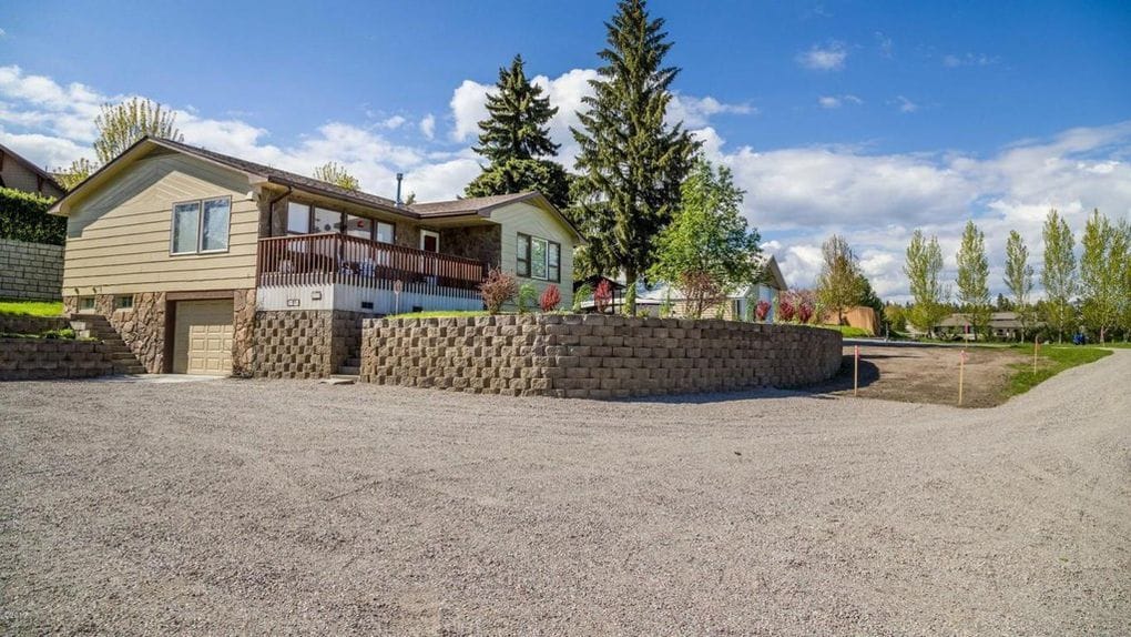 Building Photo - 8290 Montana Hwy 35
