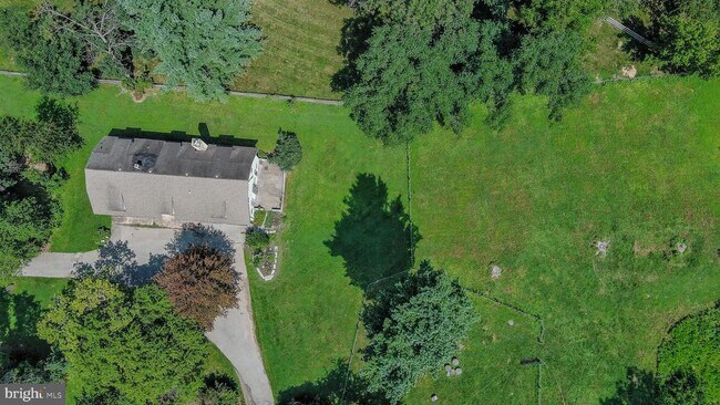 Building Photo - 504 Harriton Rd
