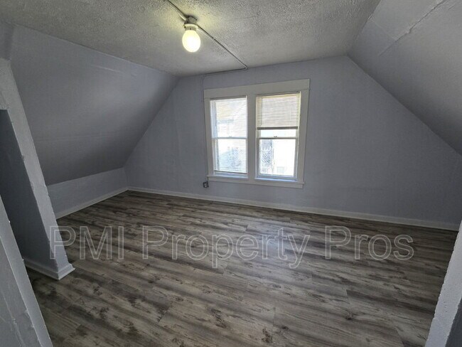 Building Photo - 2509A North Buffum Street