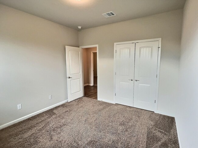 Building Photo - 4667 Teallach Way